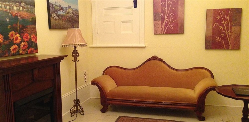 The Egan Inn Pembroke Bagian luar foto